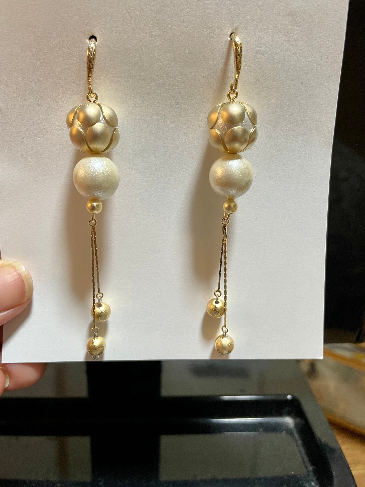 White cotton Pearl earrings with gold color frame TokyoBegums