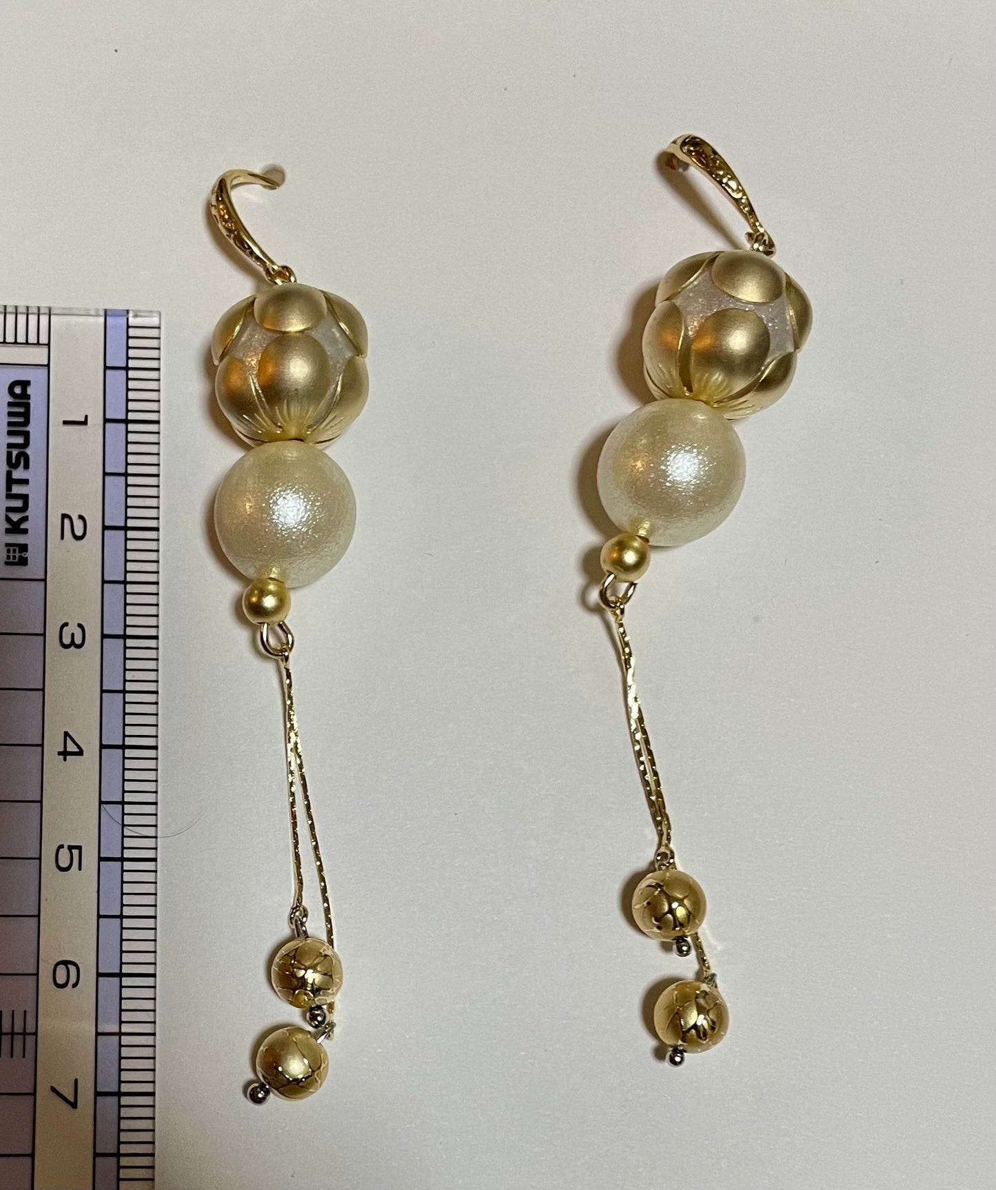 White cotton Pearl earrings with gold color frame TokyoBegums