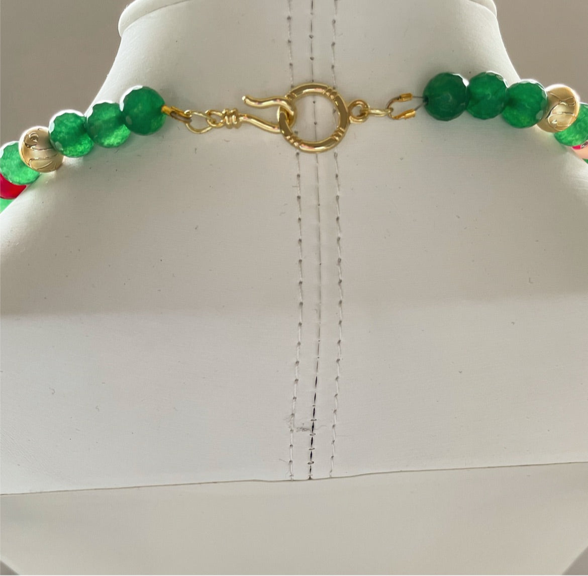 カラフルなビーズと宝石のネックレス ,colorful beads gemstones combination necklace TokyoBegums