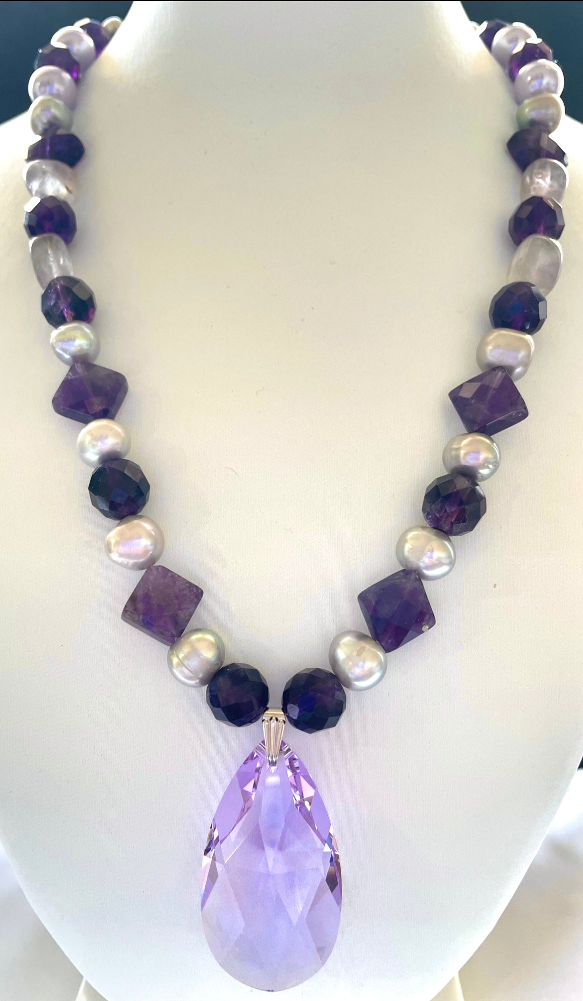 ✨✨✨Handmade #purple #grey shades beads #pearls necklace ! TokyoBegums