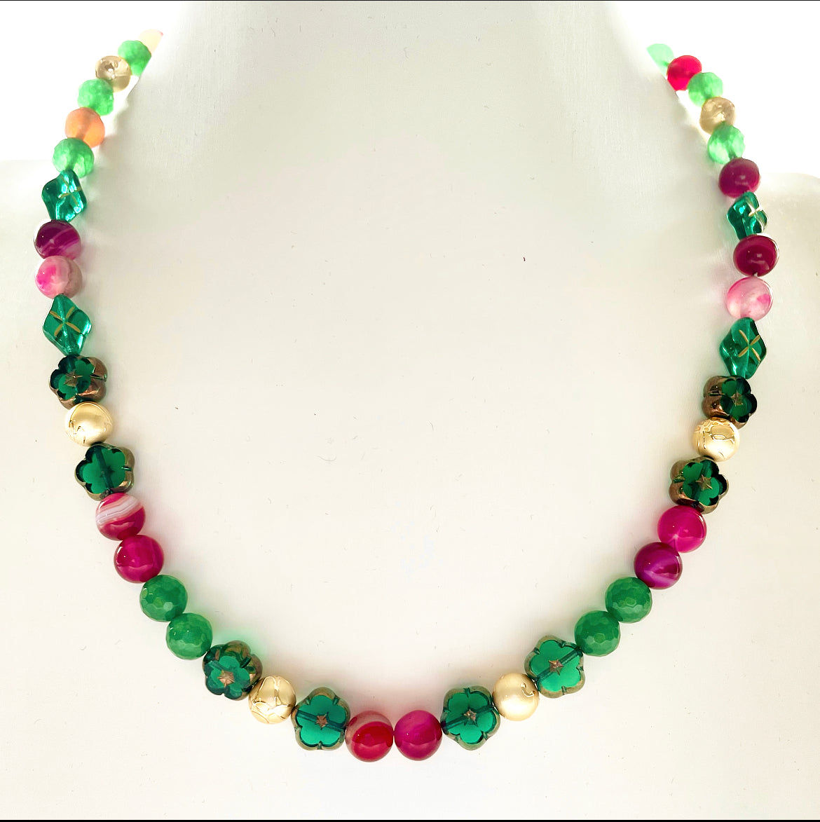 カラフルなビーズと宝石のネックレス ,colorful beads gemstones combination necklace TokyoBegums