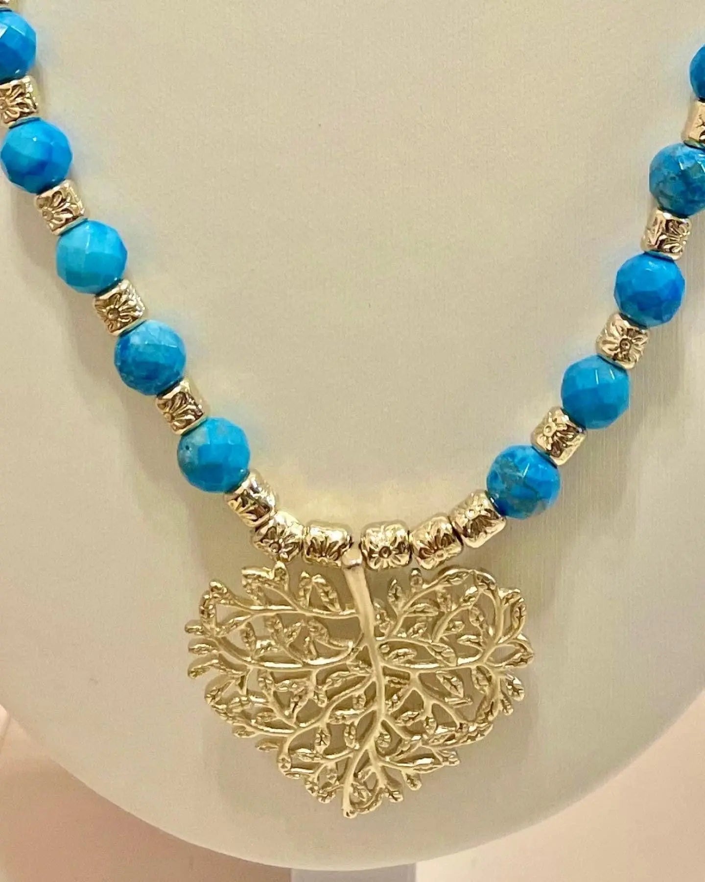 Leaf pendant beads necklace TokyoBegums