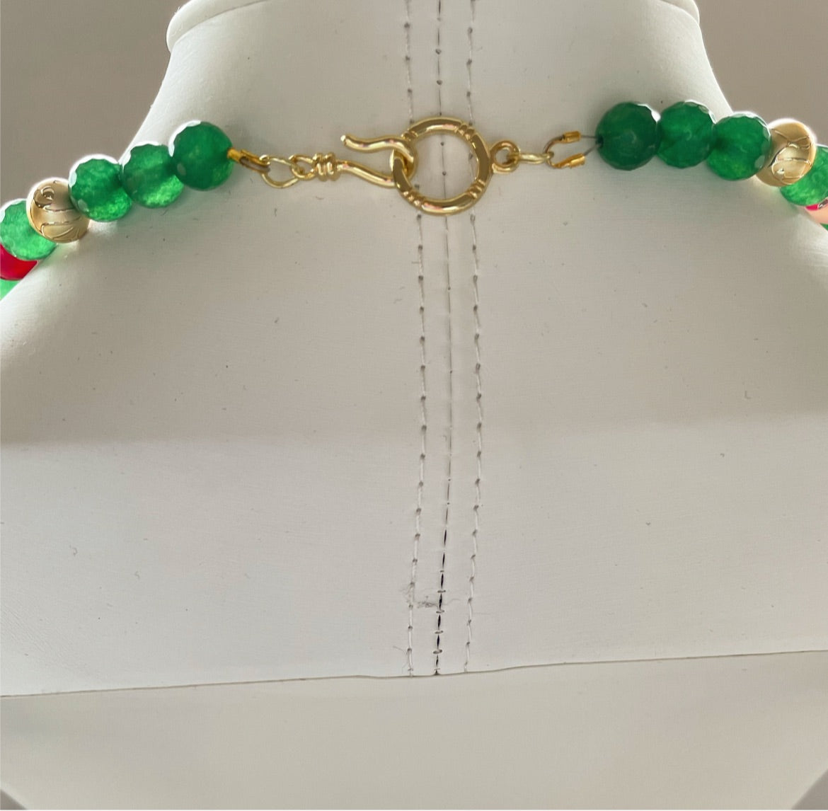 カラフルなビーズと宝石のネックレス ,colorful beads gemstones combination necklace
