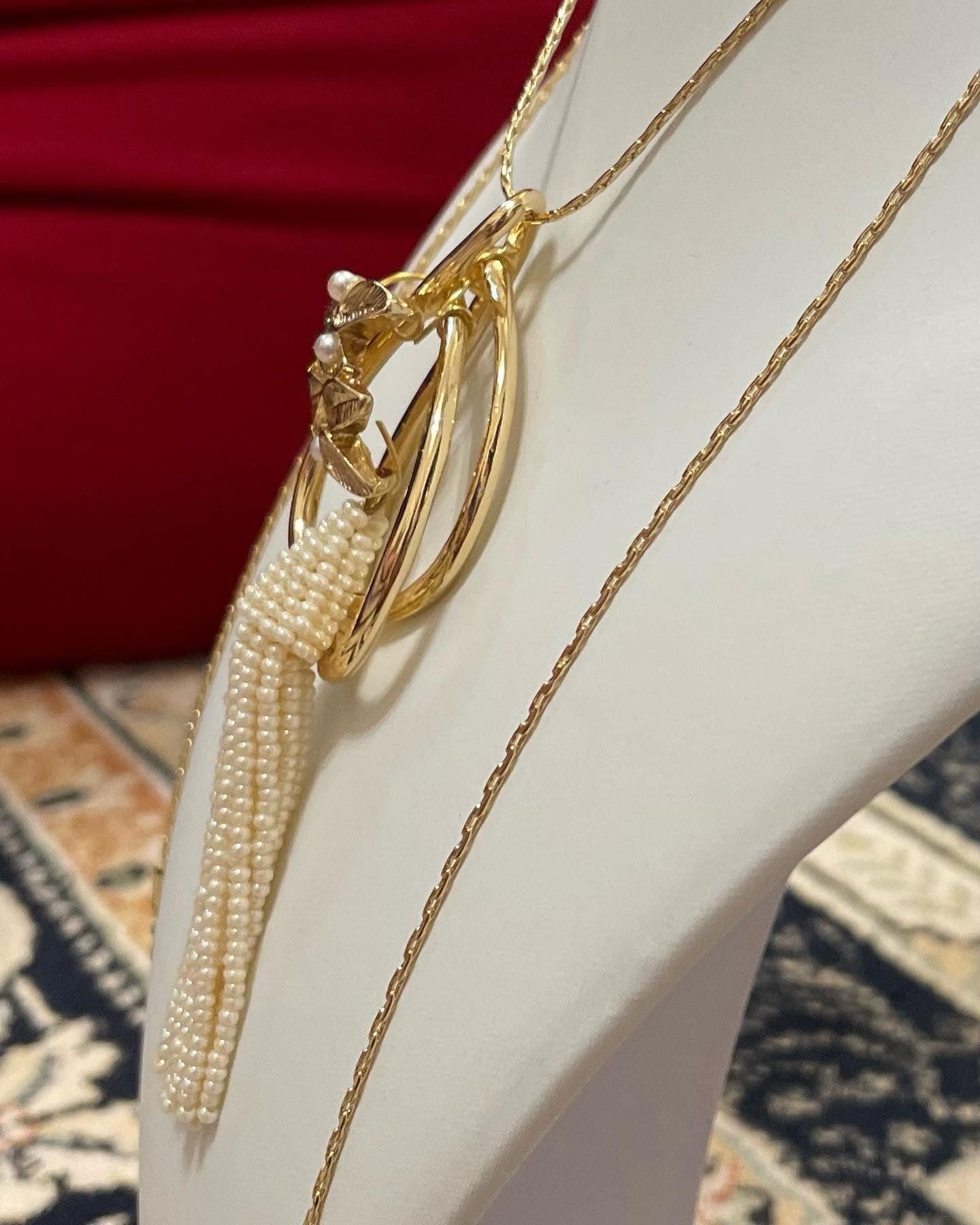 Gold color chain with beautiful pendant