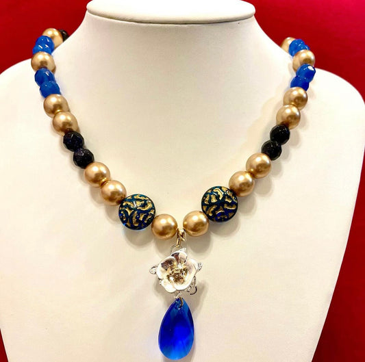 Blue and gold pearls beads necklace with pendant