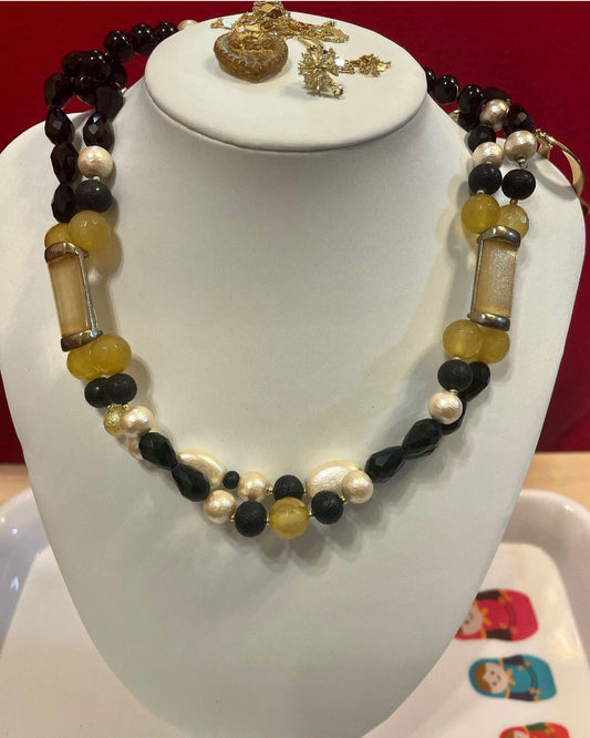 Handmade fashion black/yellow beads pearls necklace with pendant